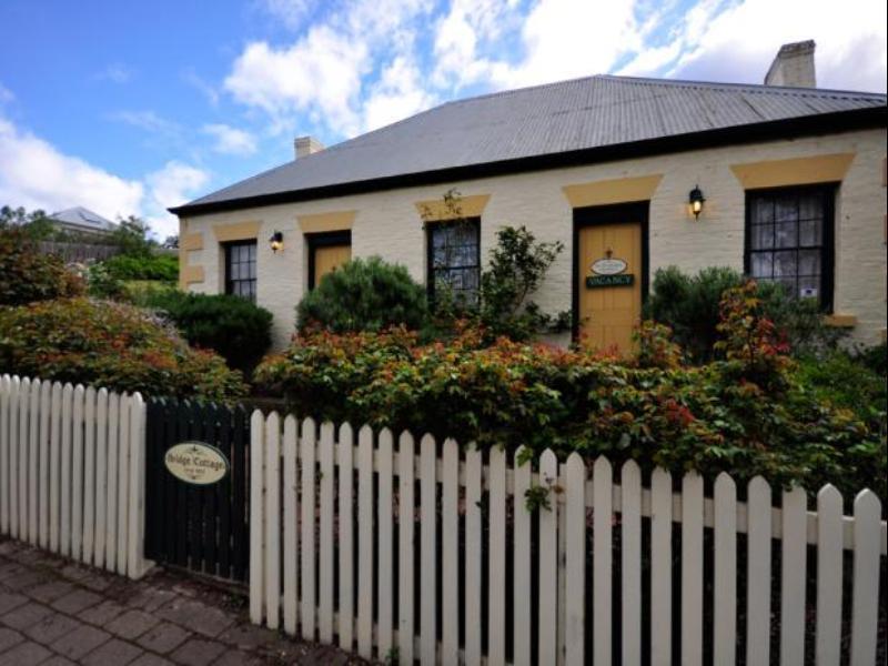 Bridge Cottages Sargeants & Armoury Cottages 1823 - History & Charm Richmond Exteriér fotografie