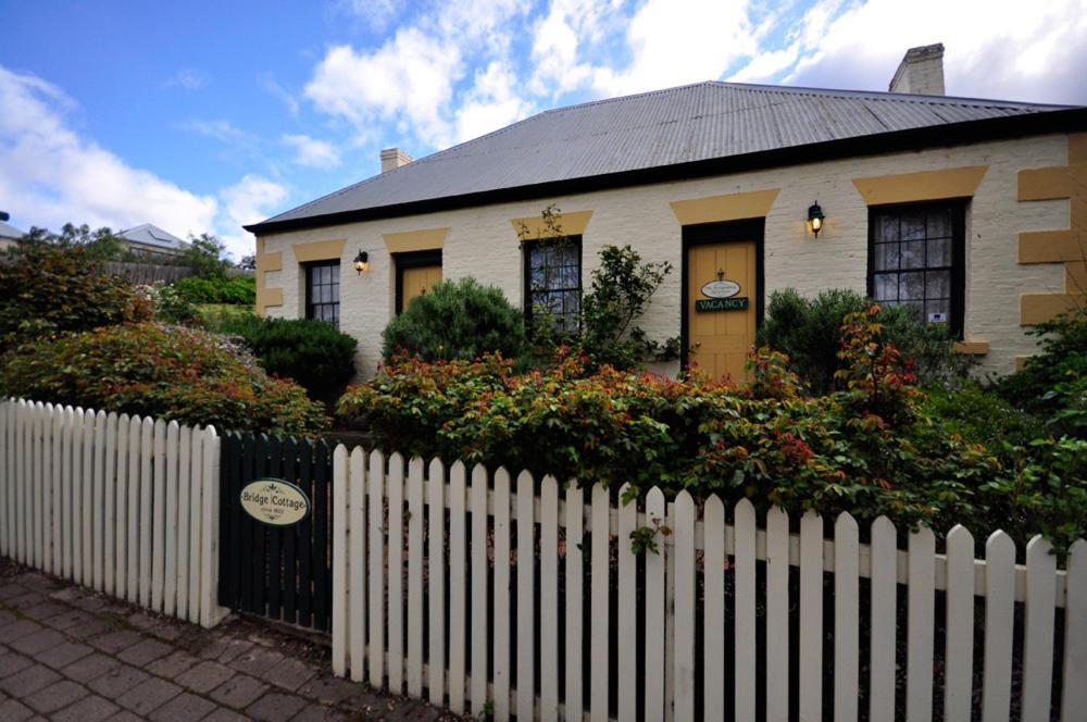 Bridge Cottages Sargeants & Armoury Cottages 1823 - History & Charm Richmond Exteriér fotografie