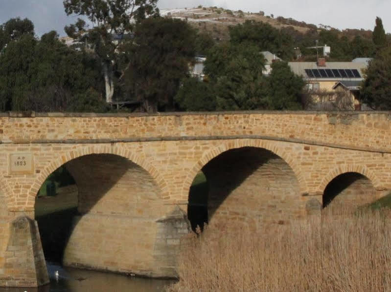 Bridge Cottages Sargeants & Armoury Cottages 1823 - History & Charm Richmond Exteriér fotografie